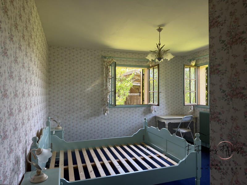 Maison ancienne - 257 m² - 9 pièces