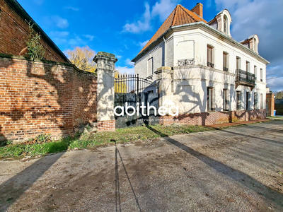 Maison - 237 m² - 10 pièces