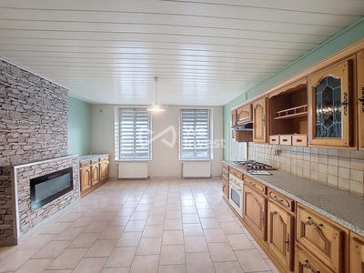 Maison - 157 m² - 9 pièces