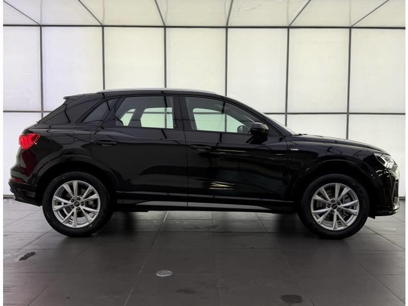 Audi Q3 45 TFSIe 245 ch s tronic 6 s line