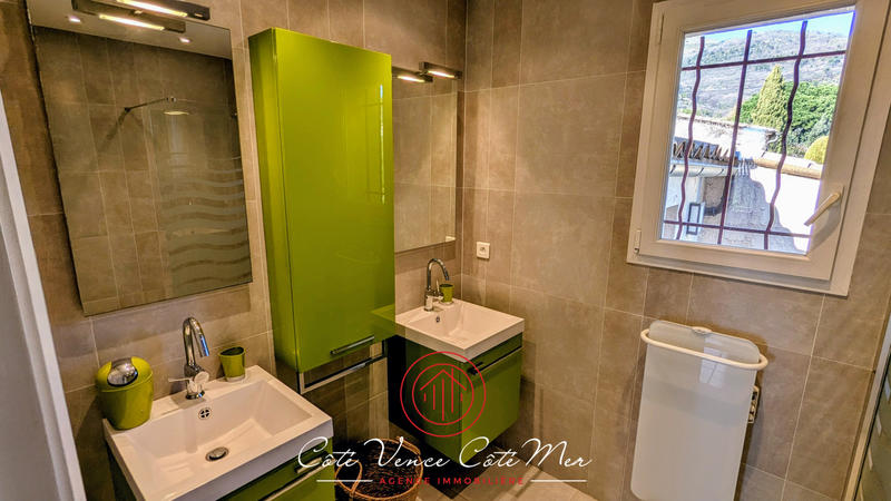 Maison - 181 m² - 5 pièces