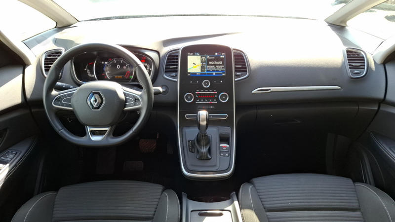 Renault Grand Scénic III Evolution TCe 140 Edc