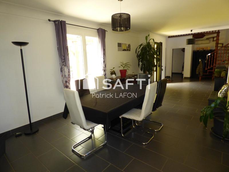 Maison - 208 m² - 7 pièces