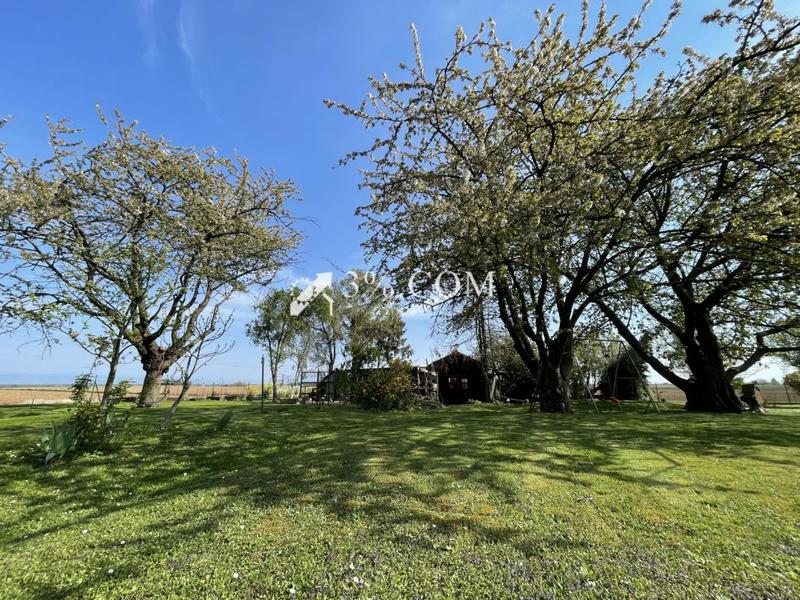 Terrain de loisirs - 1 523 m²