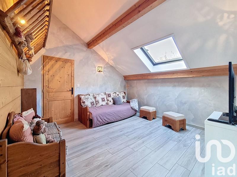 Maison - 198 m² - 9 pièces