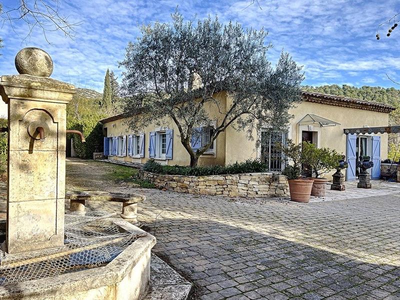 Villa - 195 m² - 7 pièces