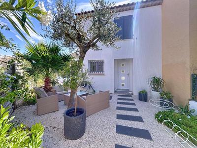 Maison - 88 m² - 3 pièces