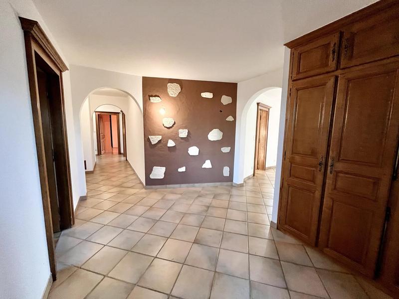 Maison - 193 m² - 6 pièces