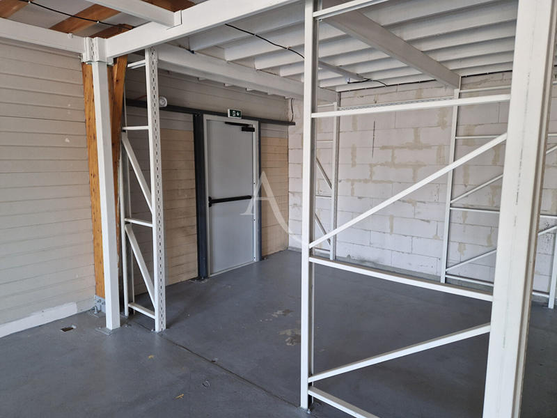 Local commercial - 187 m²