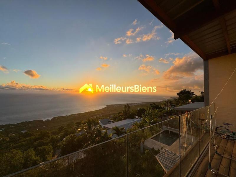 Maison - 90 m² - 3 pièces