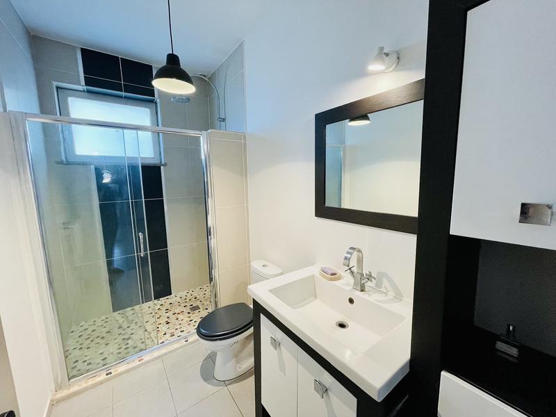 Maison - 189 m² - 8 pièces