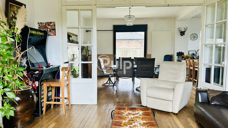 Demeure - 312 m² - 12 pièces