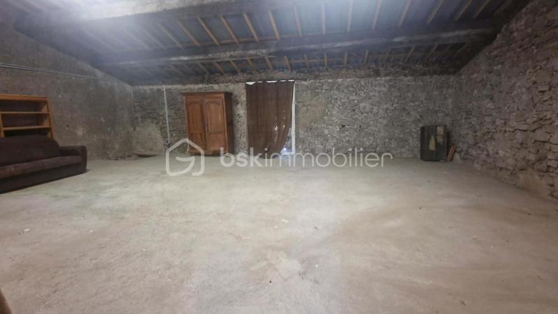 Maison - 246 m² - 10 pièces