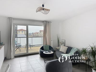 Appartement - 87 m² - 4 pièces