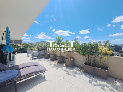 Appartement - 95 m² - 4 pièces