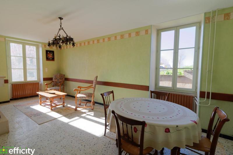 Maison - 128 m² - 7 pièces