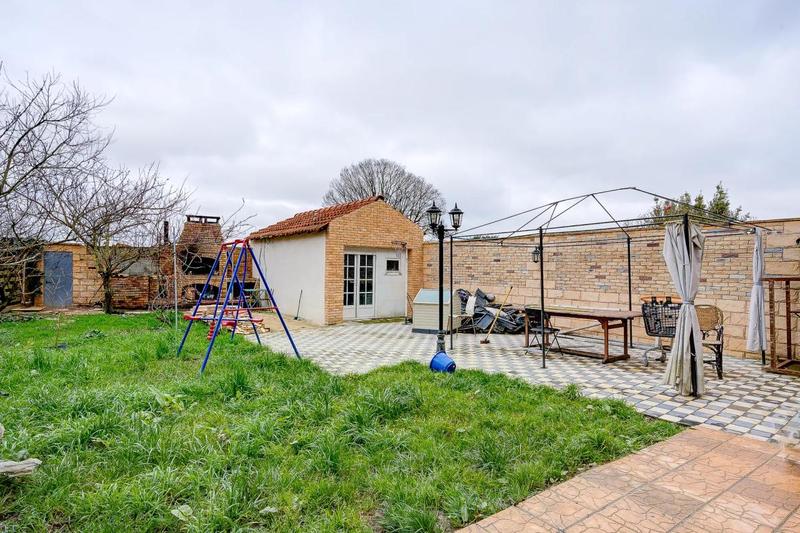 Maison - 150 m² - 5 pièces