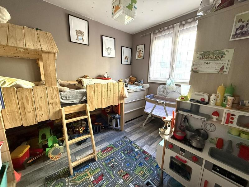 Maison - 93 m² - 4 pièces