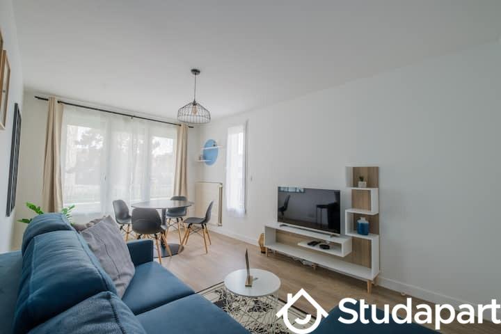 Chambre - 14 m² - 1 pièce