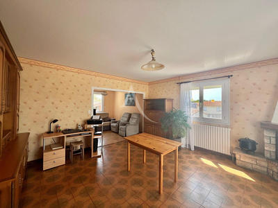 Maison - 163 m² - 7 pièces