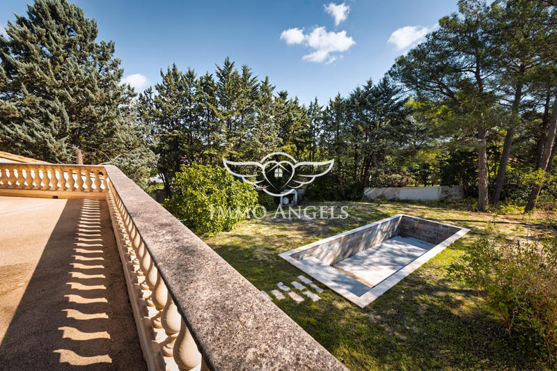 Bastide - 310 m² - 7 pièces