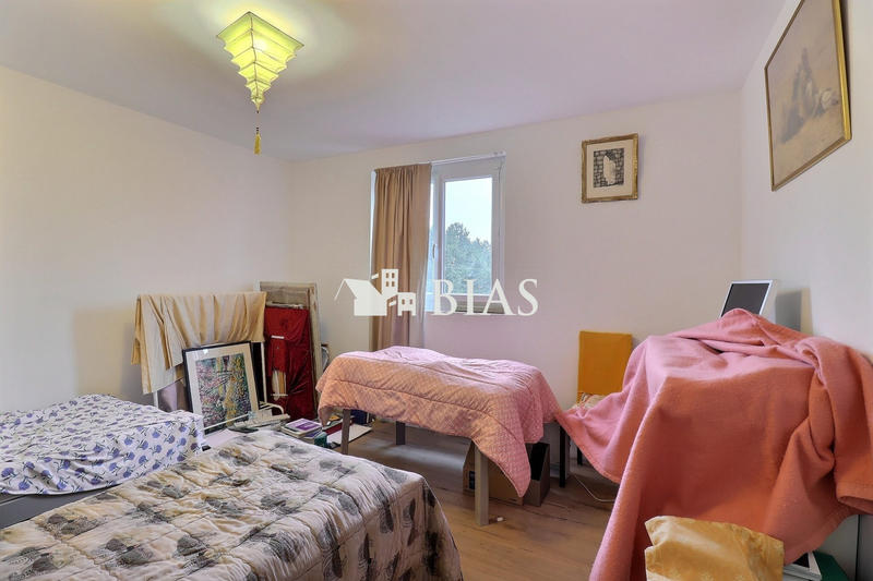 Maison - 363 m² - 10 pièces