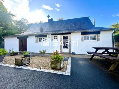 Maison - 140 m² - 8 pièces