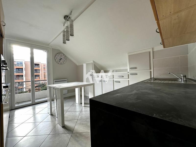 Appartement - 76 m² - 5 pièces