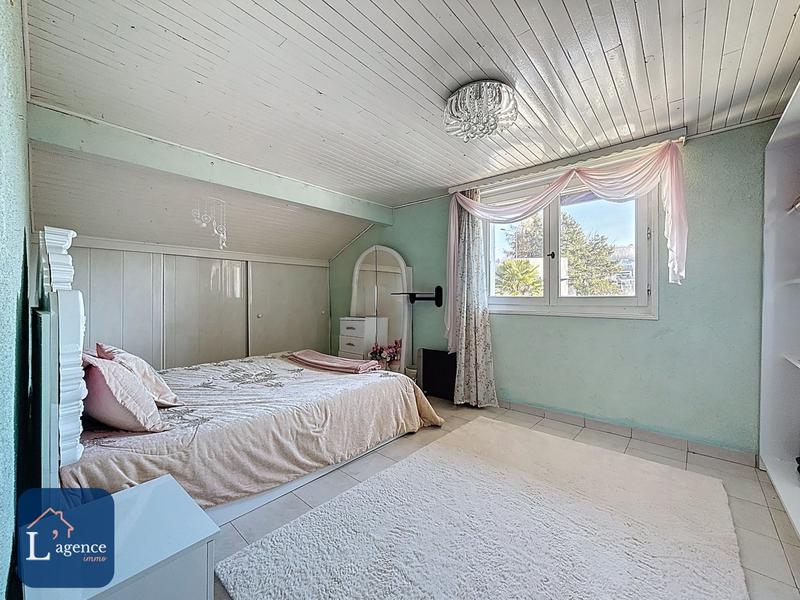 Maison - 284 m² - 7 pièces