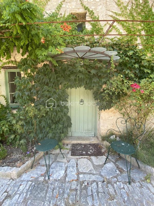 Mas - 427 m² - 12 pièces