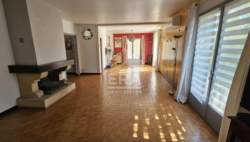 Maison - 140 m² - 5 pièces