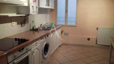 Appartement - 65 m² - 2 pièces