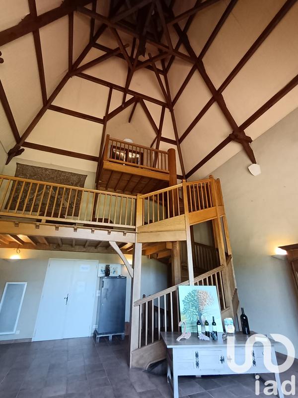 Maison - 270 m² - 10 pièces