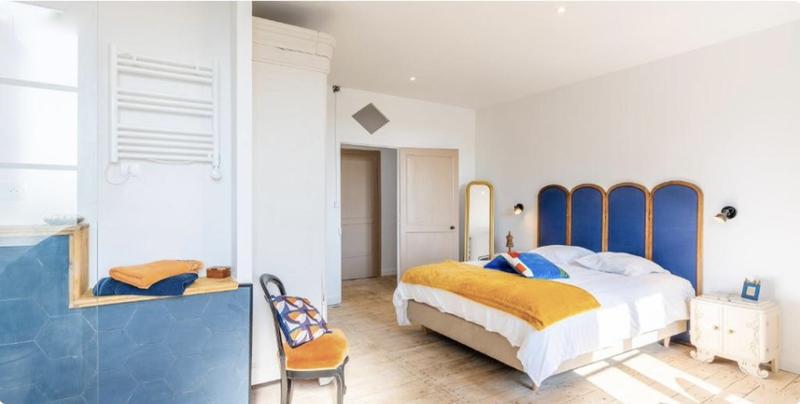 Maison - 230 m² - 6 pièces