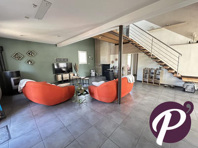 Maison traditionnelle - 145 m² - 4 pièces