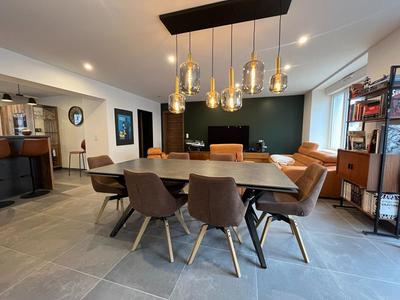Appartement - 136 m² - 5 pièces