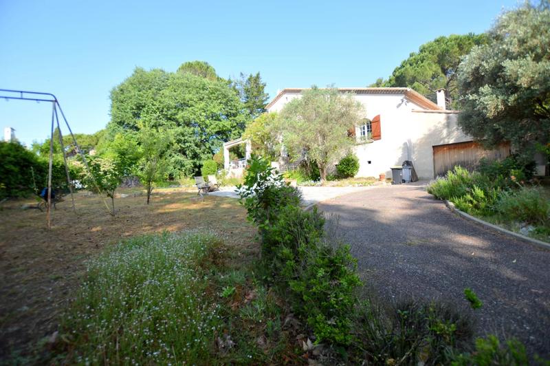 Maison - 170 m² - 7 pièces