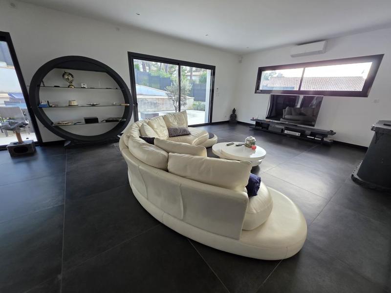 Villa - 202 m² - 5 pièces