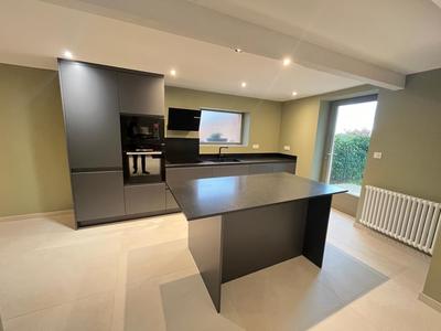 Appartement - 145 m² - 5 pièces