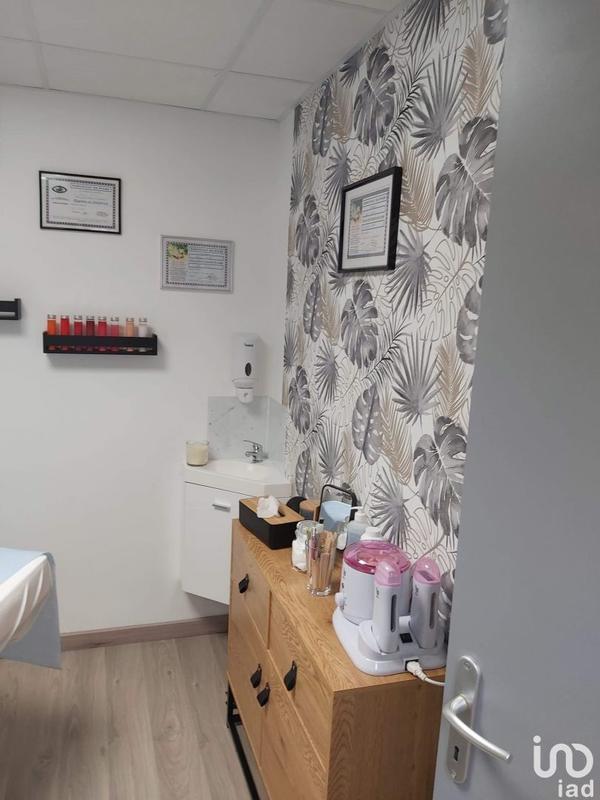 Local commercial - 120 m² - 2 pièces