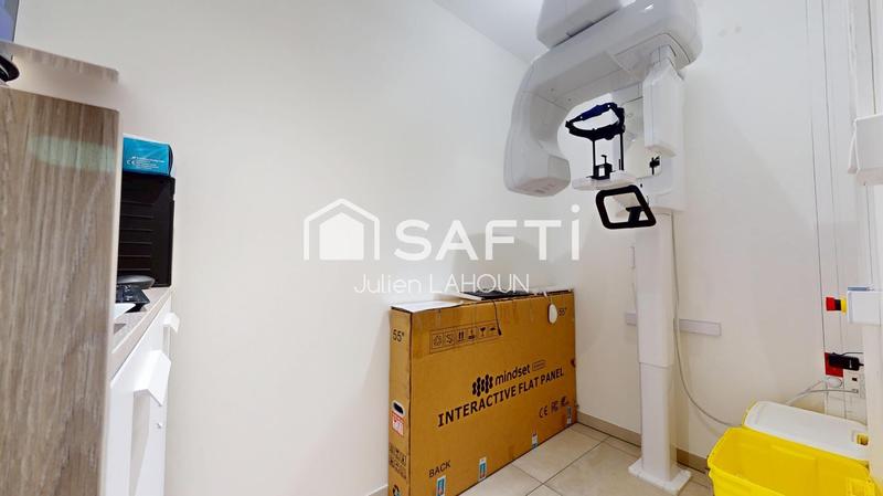 Local commercial - 97 m² - 5 pièces