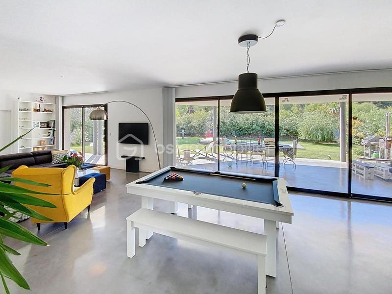 Maison - 168 m² - 5 pièces