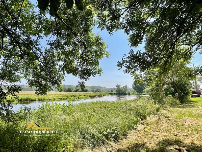 Demeure - 259 m² - 9 pièces