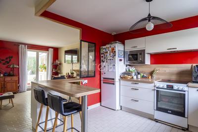 Maison traditionnelle - 91 m² - 6 pièces