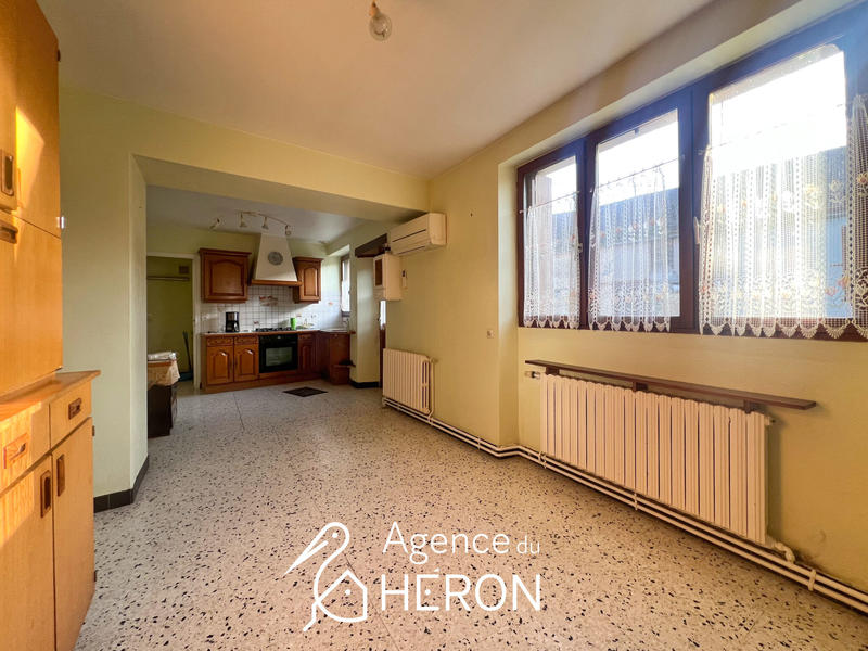 Maison - 95 m² - 6 pièces