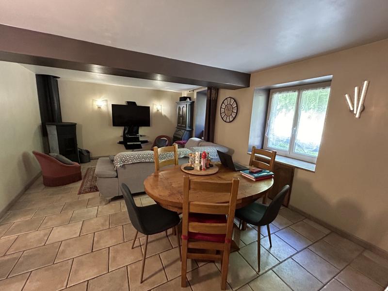 Maison traditionnelle - 113 m² - 7 pièces