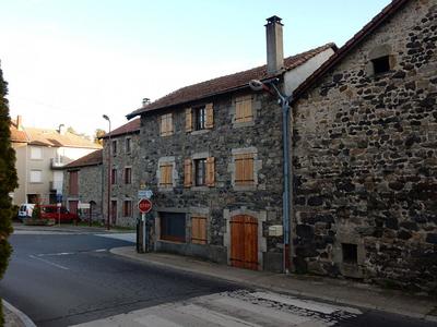 Maison - 81 m² - 5 pièces