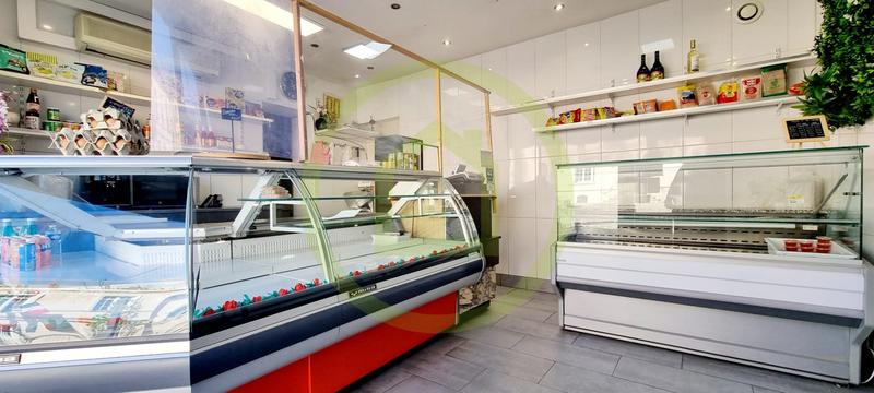 Local d'activités - 7 pièces