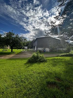 Corps de ferme - 240 m² - 10 pièces