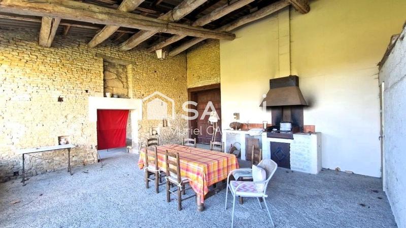 Maison - 312 m² - 7 pièces